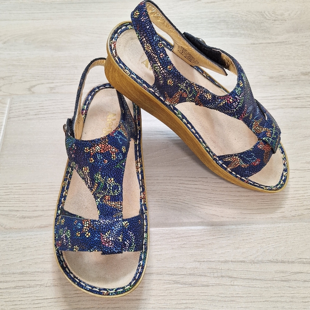 Alegria Kendra Blue Mosaic Leather T-Strap Sandals Women’s Size 38 - 8 - Picture 2 of 11